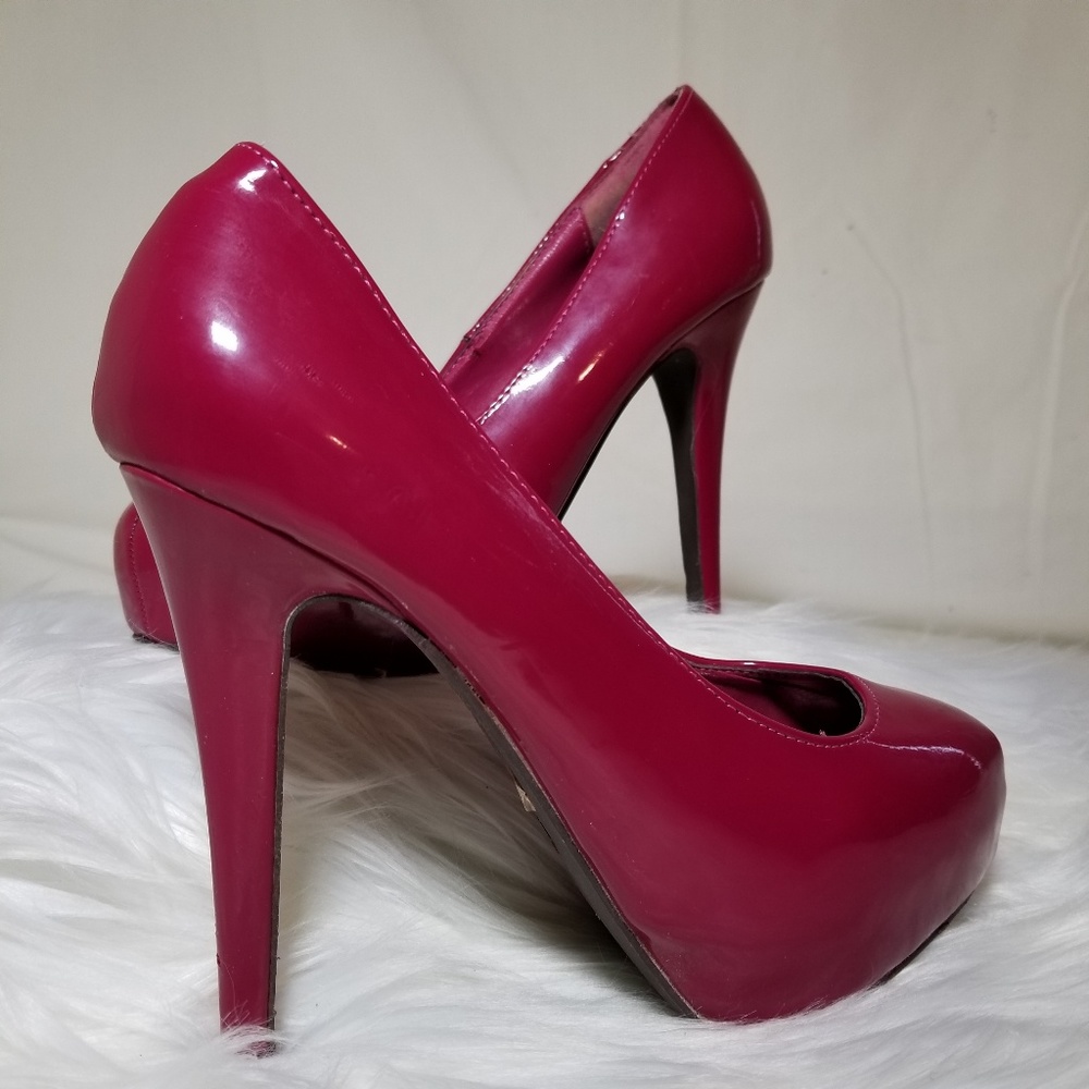 BRECKELLES Stilletos Raspberry Red Sexy Slip on 7M